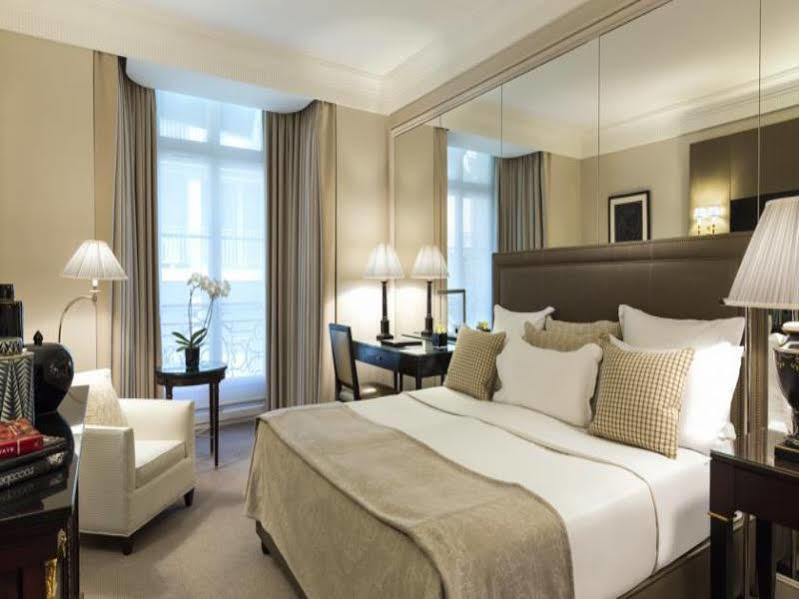 Francois 1Er Hotel Paris Exterior photo